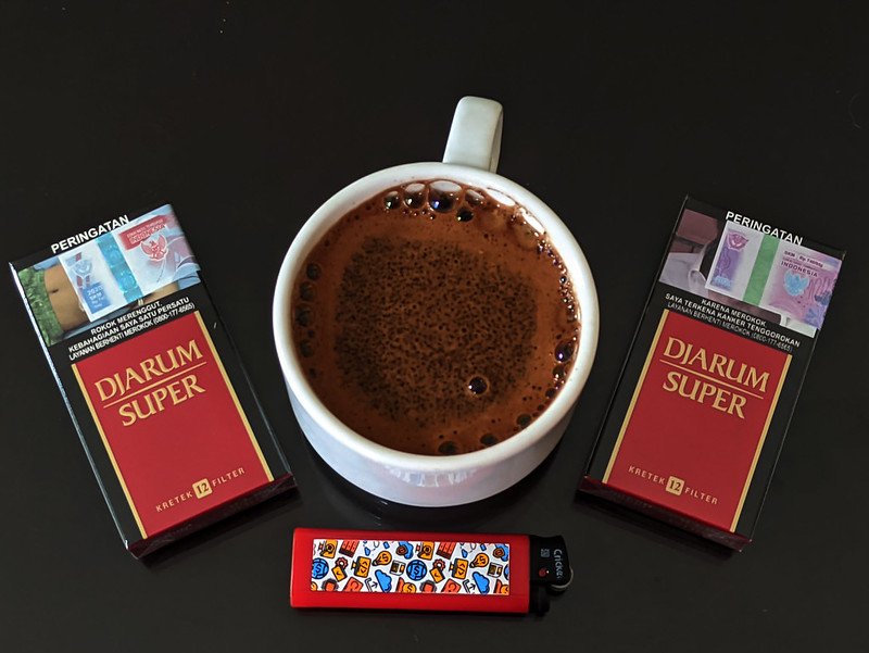 Rokok Kambing Hitam Monopoli Politik Dagang Nikotin dan Tar