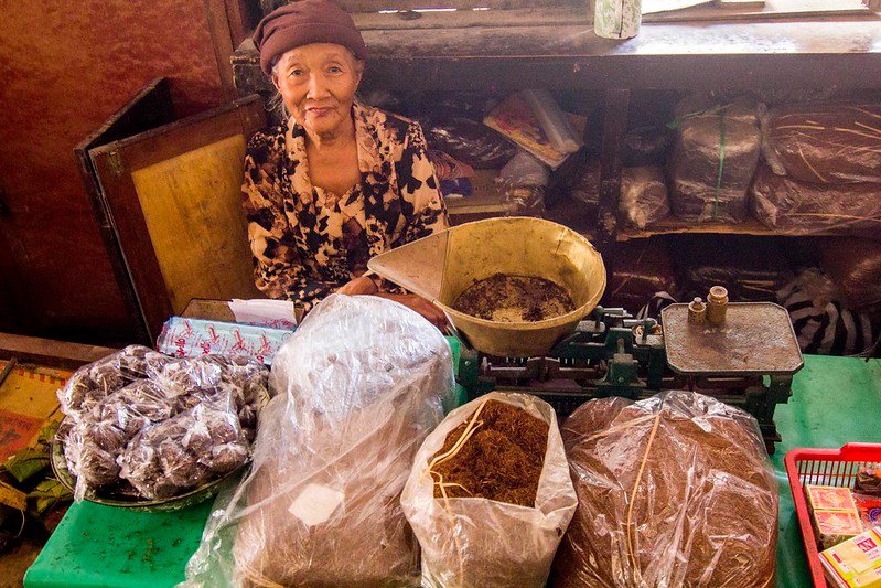 pedagang tembakau terancam ktr