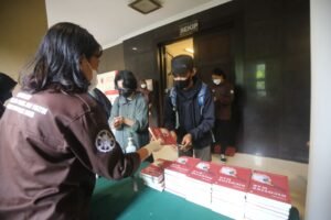 peserta bedah buku