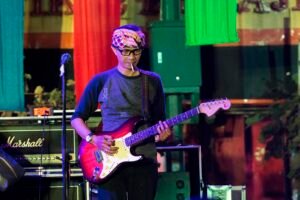 merokok dan bermusik