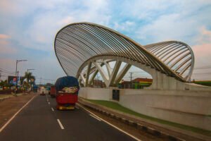 Menikmati Hari Tua di Kota Kretek