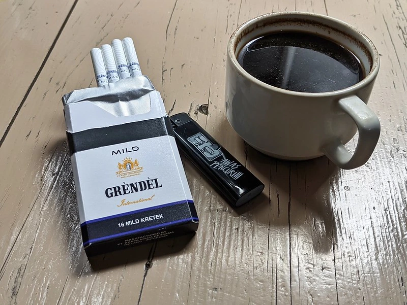 Rokok Grendel Mild