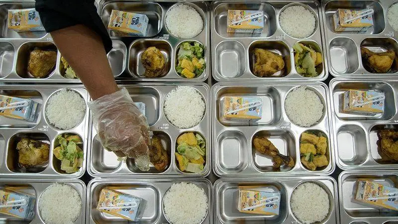 Pemerintah minta tambahan dana cukai rokok untuk makan siang gratis Boleh Merokok