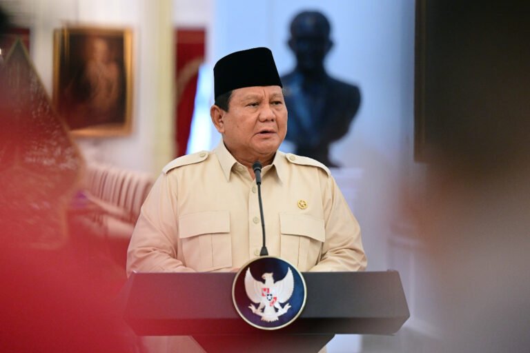 Peringatan dari buruh pabrik rokok untuk Prabowo Boleh Merokok