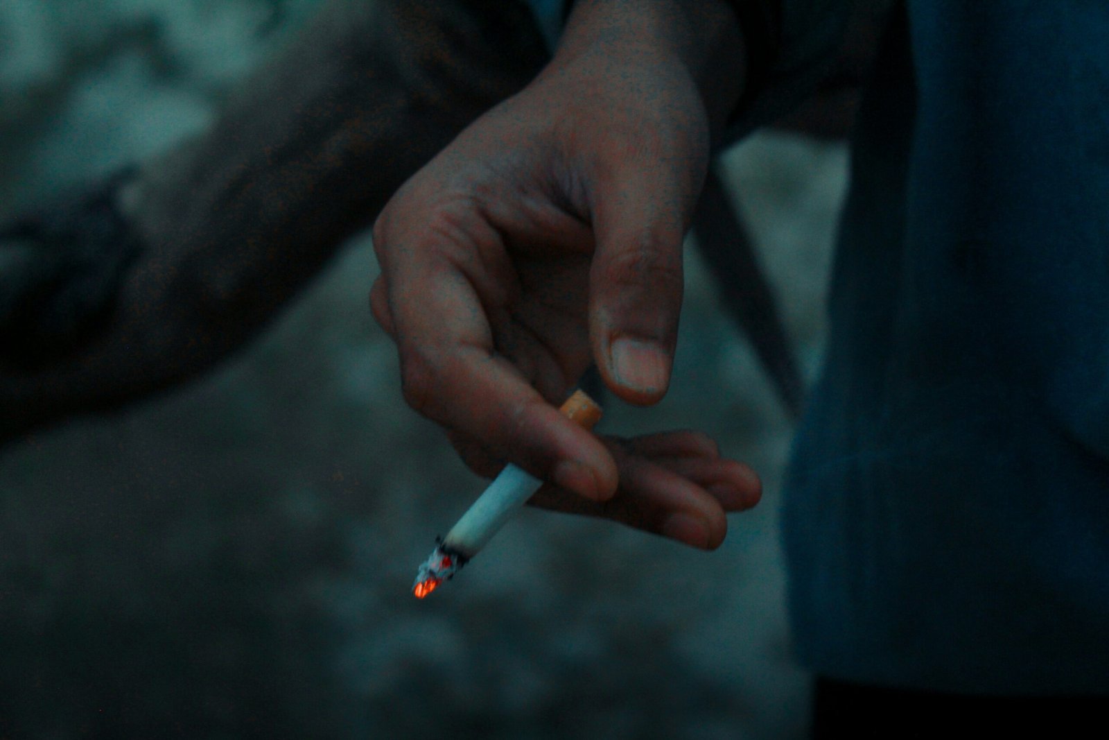 Merokok itu boros tidak berlaku bagi pekerja kreatif Boleh Merokok