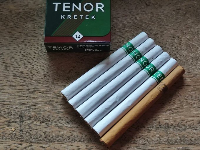 Review rokok TENOR Boleh Merokok