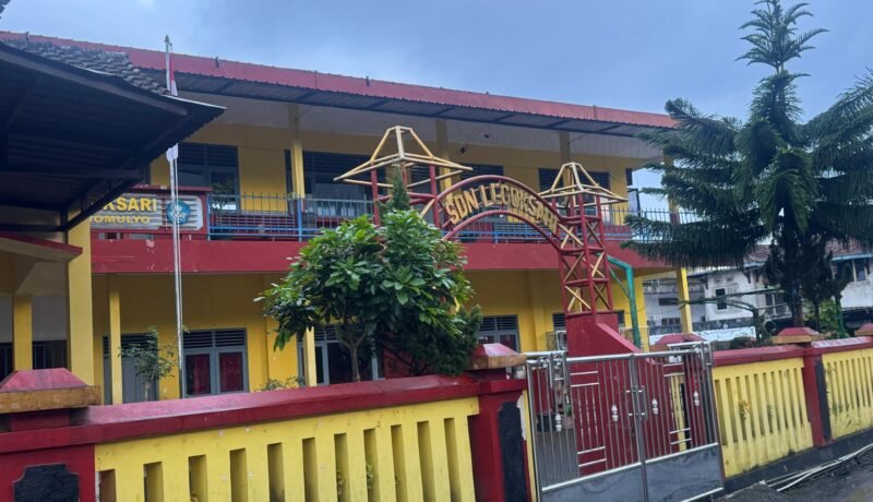 SD Negeri Legoksari Temanggung, dibangun dari hasil patungan petani tembakau Boleh Merokok