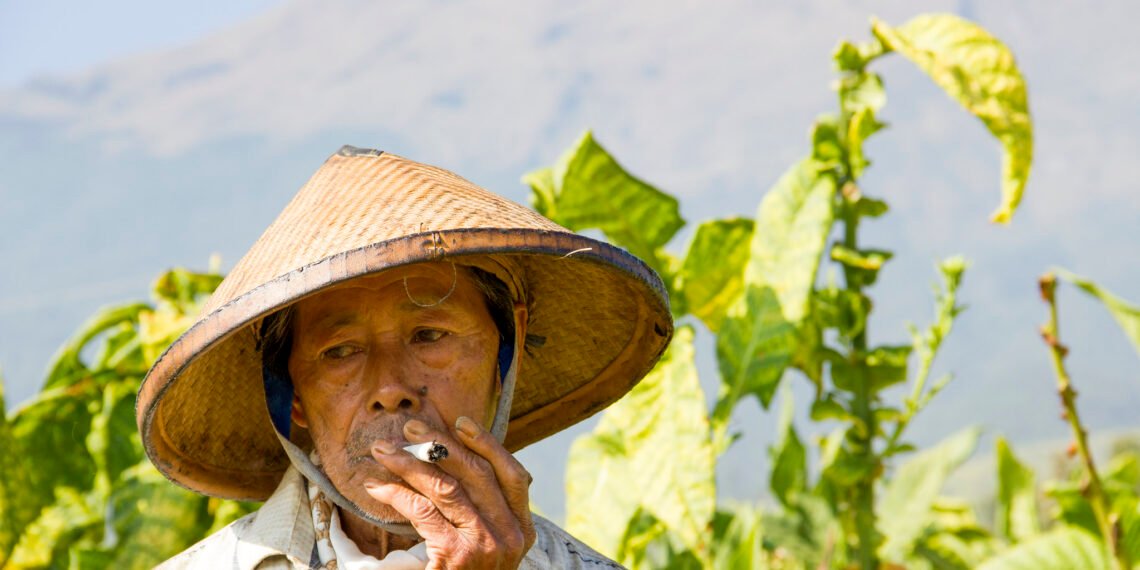 merokok tidak ada urusannya dengan moral dan akhlak