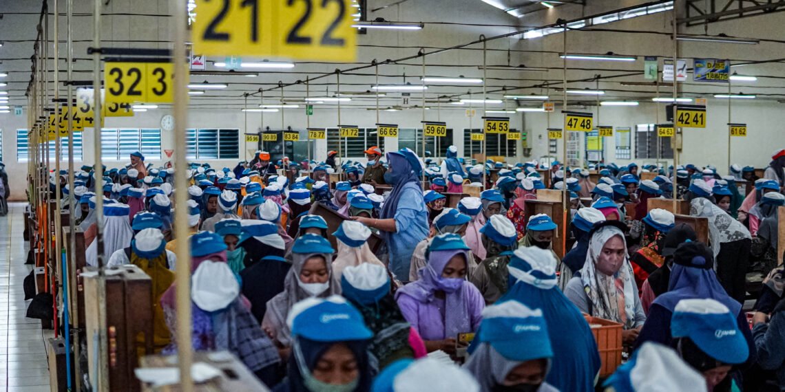 ketangguhan industri kretek sebagai benteng ekonomi indonesia