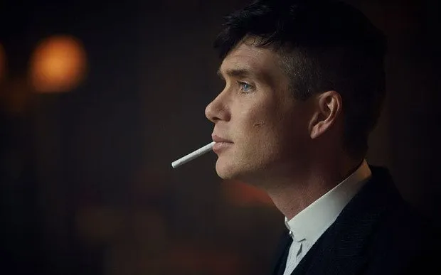 thomas shelby jadi simbol rokok dan kesepian