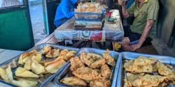 ngopag dan rokok jadi solusi daripada psikolog yang mahal